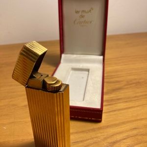 Must de Cartier Paris